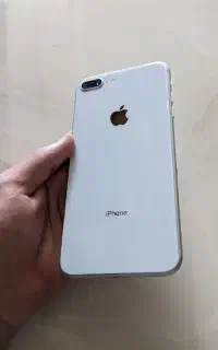 8pluse حافظه 64 سالم