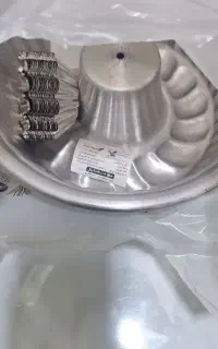 نظافتچی برای کارگاه شیرینی