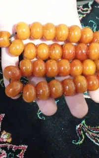 تسبیح کهربا کهنه