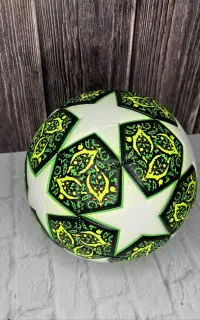 توپ فوتبال لیگ قهرمانان