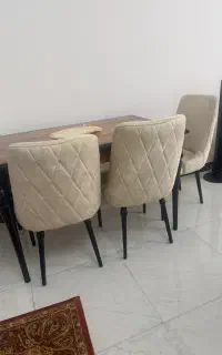 میز غذاخوری ۴ نفره