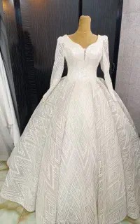 فروش تعدادی لباس عروس