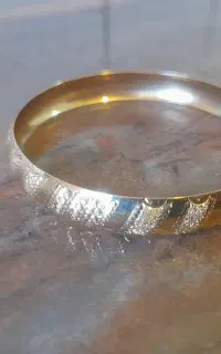 طلای ۱۸ عیار  ظریف بادوام سبک اما چشم گیر