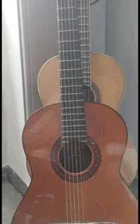 گیتار دست ساز