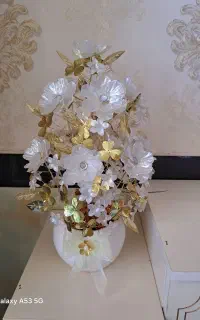 گل کریستالی و سنگ مصنوعی
