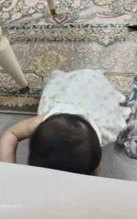 پرستار خانم برای بچه ۱ساله