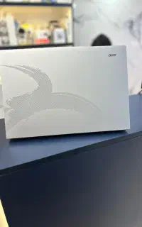لپ‌تاپ i3 نسل 13  رم 16 DDR5 SSD 1TB تمیز