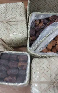 خرما مرداب سنگ با سوغاتی هرمزگان
