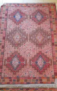 گلیم ابریشمی