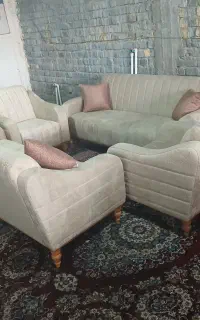فروش ویژه انواع مبلمان کلاسیک و راحتی