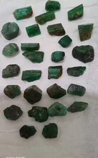 زمرد پنجشیر مناسب انگشتر اویز