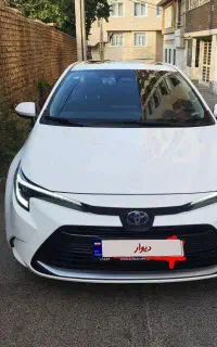 تویوتا لوین 1800 هیبریدی