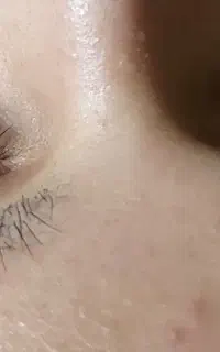 مدل برای اکستنشن مژه کاملا نچرال