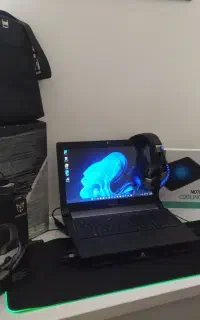 بدون شرح و توضیح