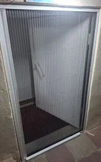 ساخت پنجره وتعمیرات Upvcساخت توری