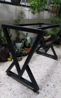 پایه میز فلزی