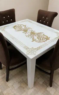 میز ناهارخوری ۴ نفره با ۴ عدد صندلی