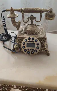 میز تلفن و تلفن برنز
