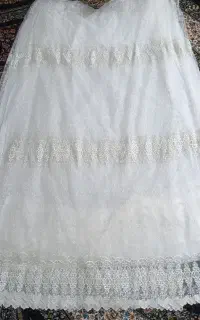 پرده و کتیبه