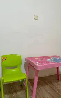 میز تحریر کودکانه و صندلی کودک