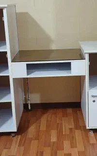۲ عدد میز ناخن و تخت اپیلاسیون