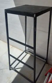 چهارپایه فلزی