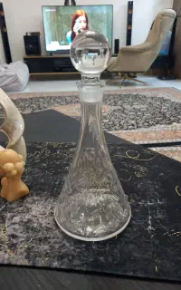 کریستال لاروس