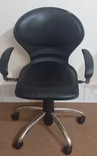 صندلی اداری داتیس