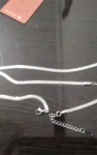 گردن بند و دست بند