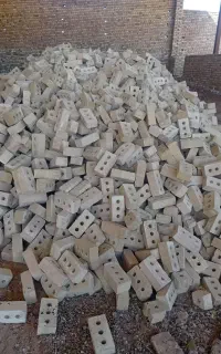 آجر سه سوراخ