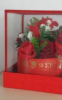 باکس گل شیشه ای