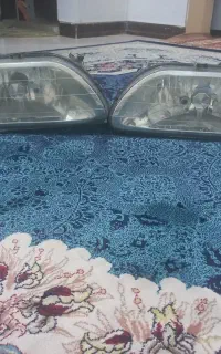 یک جفت چراغ جلو ماشین پراید