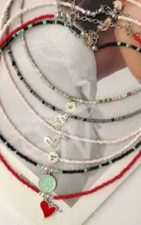 .گردنبند دست ساز و منجوقی