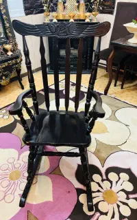 صندلی مادر بزرگ