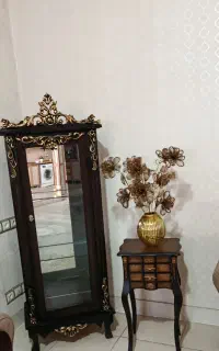 مینی بوفه و گلدون در حد نو