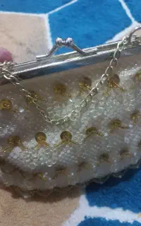 سکه و کیف خیلی قدیمی و کیف منجق کاری