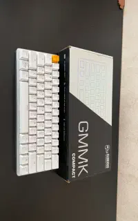 کیبورد گیمینگ Glorious GMMK Compact