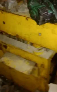 تعدادی دستگاه صنعتی دستگاه بلوک زنی . اره آتشی.