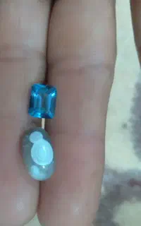 دو عدد نگین