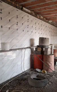 استاد بنا همه کاره