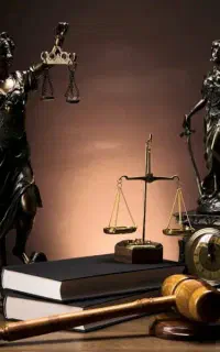 وکیل پایه یک دادگستری