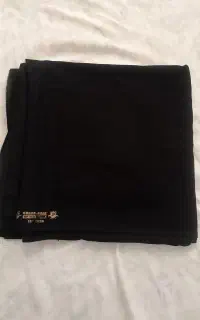 یک قواره چادر مشکی و نقشه زی آستین