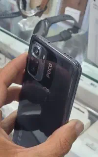 پوکو M5s