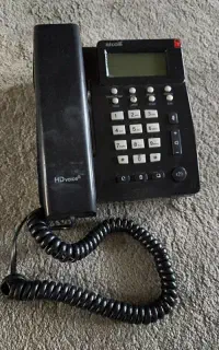 تلفن IP تحت شبکه ATCOM A810 سالم با آداپتور