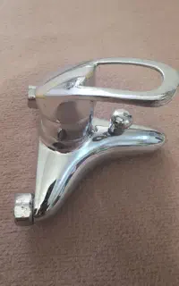 شیر حمام