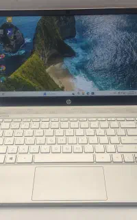 HP Pavilion 13  در حد نو  بدون خط و خش