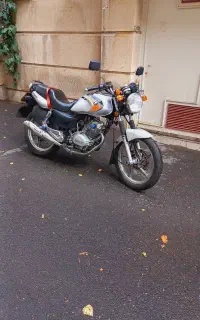 موتور سیکلت مدل ۱۴۰۱ بسیار سالم