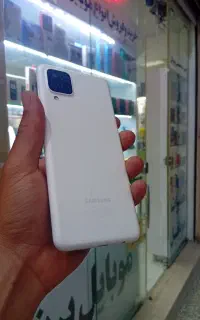 Samsung A12