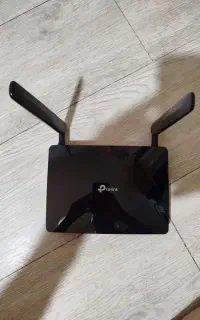 مودم روتر tplink mr400 استوک در حد نو اروپایی