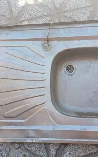 سینک کار کرده در حد نو